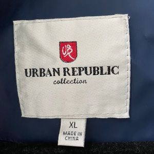 Urban republic women rain coat. Size XL